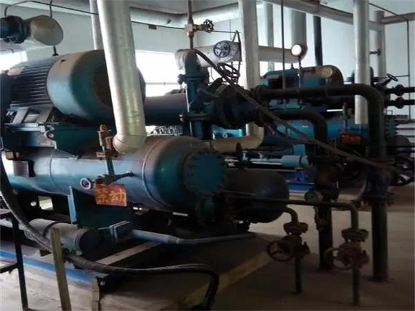 廊坊螺桿制冷機(jī)組回收?qǐng)?bào)價(jià)_中央空調(diào)機(jī)組免費(fèi)拆除